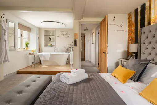 Corncott holiday cottage with EV charging, North Devon