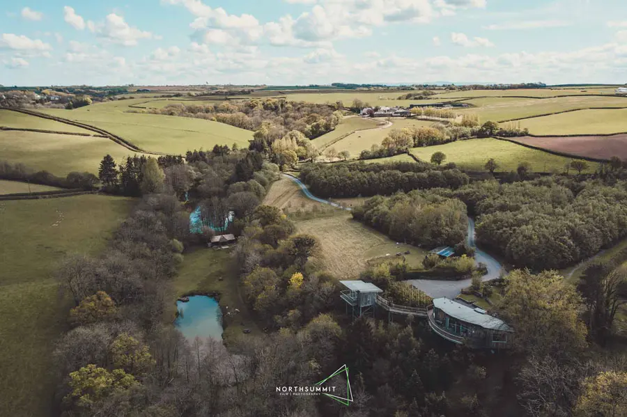 Tree Top Escape intimate wedding venue with EV charging, North Devon